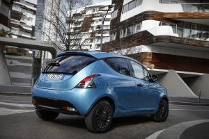 Lancia Ypsilon Hybrid EcoChic Maryne 2020 года 